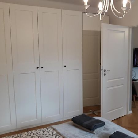 2 Bedroom City Center Apartment Katowice Luaran gambar