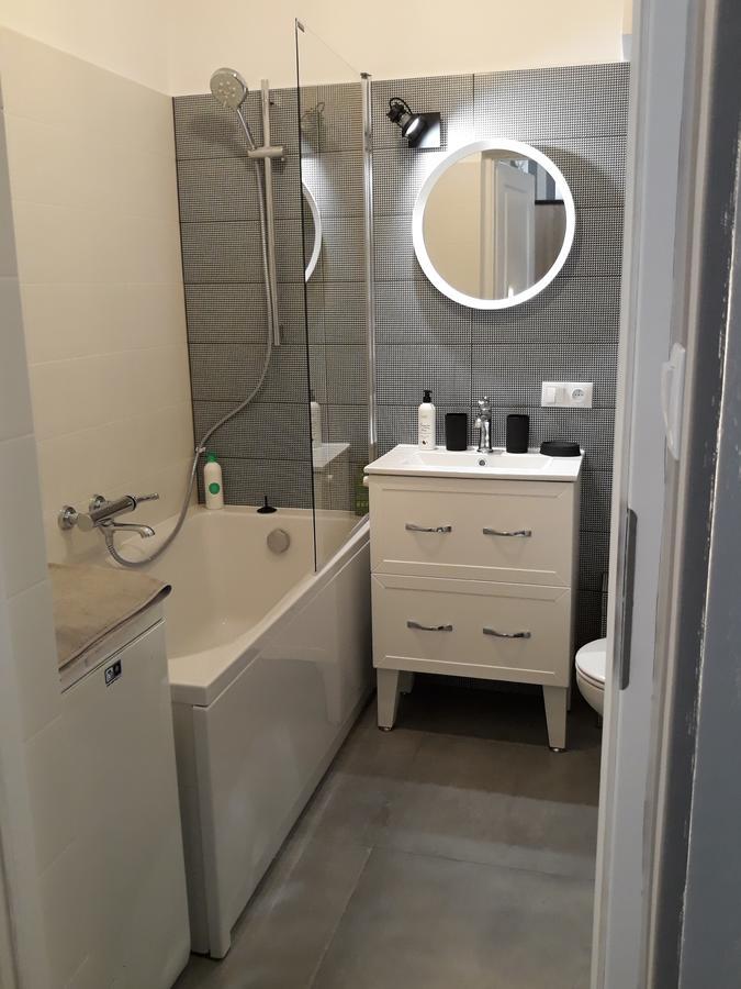 2 Bedroom City Center Apartment Katowice Luaran gambar